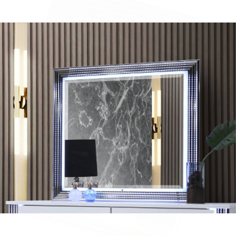 MOON SMOOTH WHITE MIRROR WITH LED, White