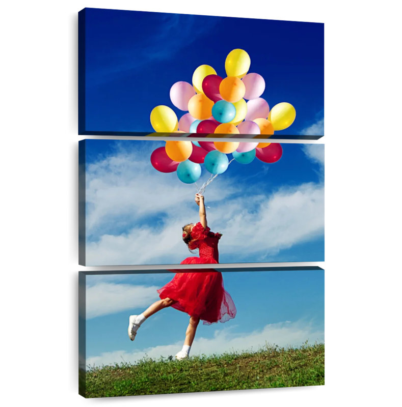 Fille de Leisha jouant avec des ballons, H 74 po x l 48 po