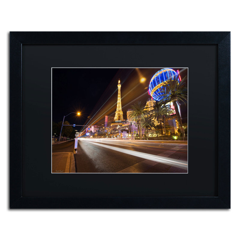 « las vegas blvd » par david ayash,, reproduction de photo encadrée, H 16 po x l 20 po, Noir