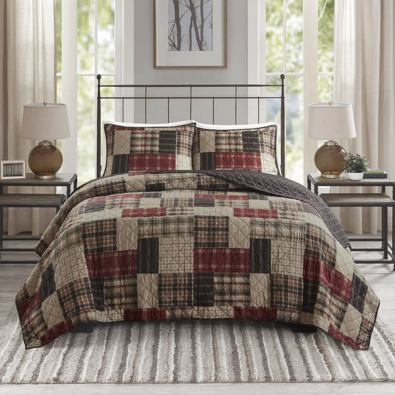 Ensemble de courtepointe réversible imprimée trois pièces Timber, Couvre-lit grand et 2 taies standard, Dark Grey/Red
