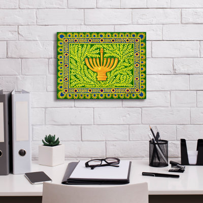 Bungalow Bungalow «Hanukah Menorah On Green» par Andrea Strongwater, art mural sur toile