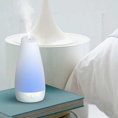 Essential Oil Diffuser - Compact Ultrasonic Aromatherapy Diffuser, Natural Air Deodorizer, 100Ml Water Tank, And Optional Mood Light - Lasts Up To 7 Hours With Auto Shut-Off