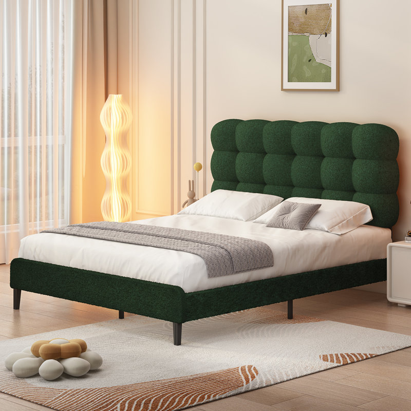 Tête de lit tapissier Aadi, lit plateforme avec support en lattes de bois robuste, conception à deux formes de lit, Grand lit