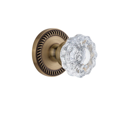 Grandeur Newport Rosette Pasage with Versailles Crystal Door Knob