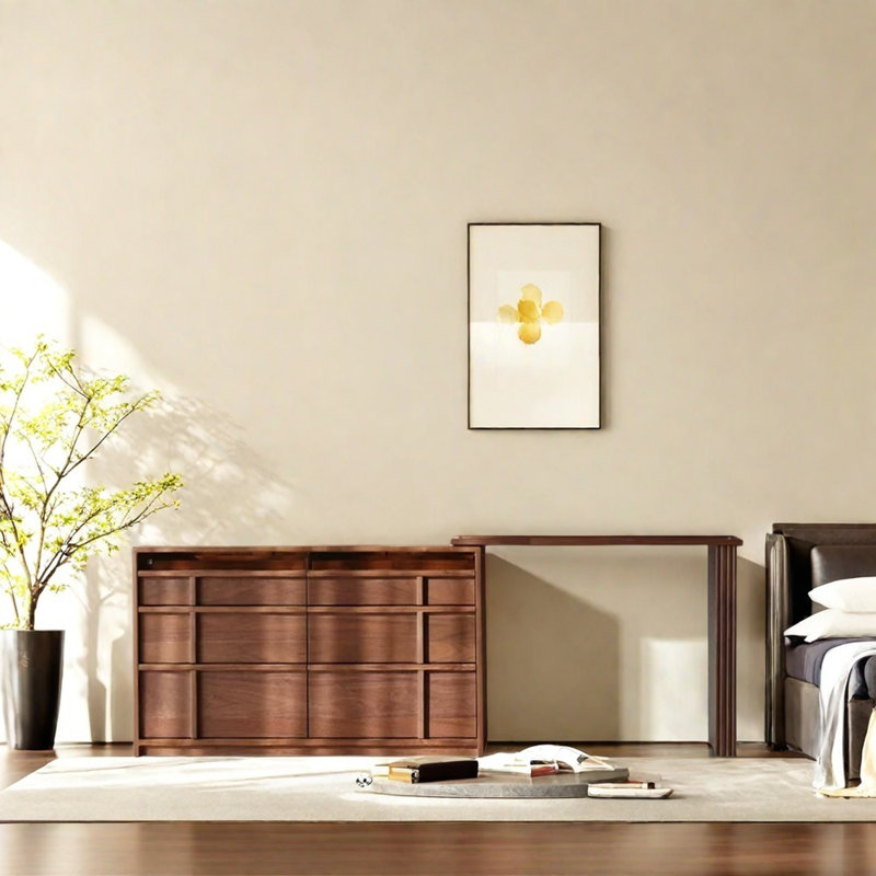 Commode en bois de noyer noir