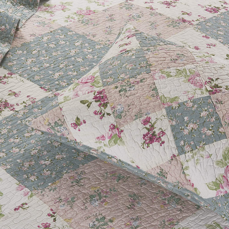 Queen White Cotton Reversible Floral Patchwork Quilt Set