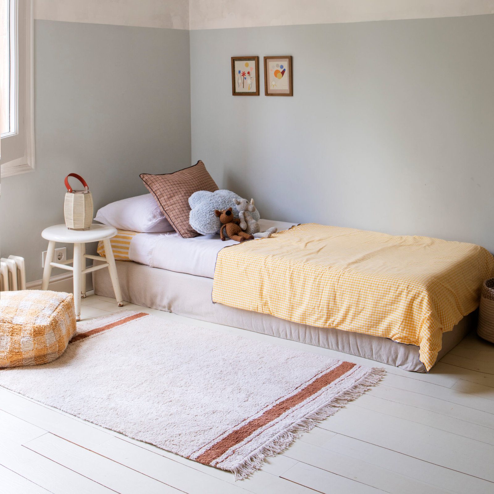 Little Chefs Handmade 97 % Cotton 3% Other Fiber Base: RugCycled Textile Fibers Mostly Cotton Natural/Toffee Rug