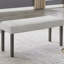 Banc rembourré en tissu gris clair Selena avec cadre en bois gris foncé Selena