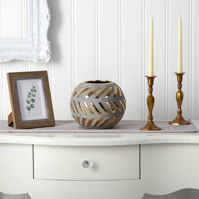 Vase Regal