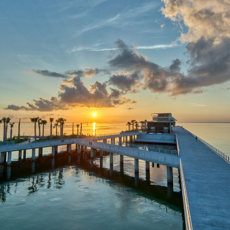 Ciannah St Pete Pier par Glen Richard, H 36 po x l 36 po