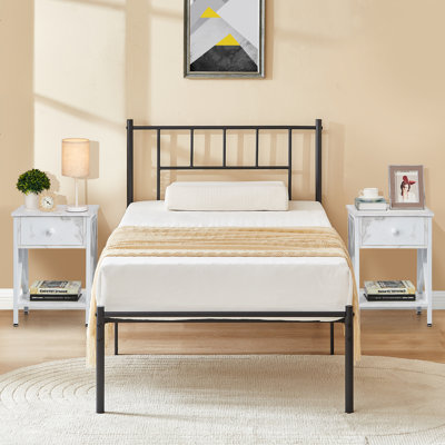 Ensemble de chambre configurable avec lit plateforme en fer