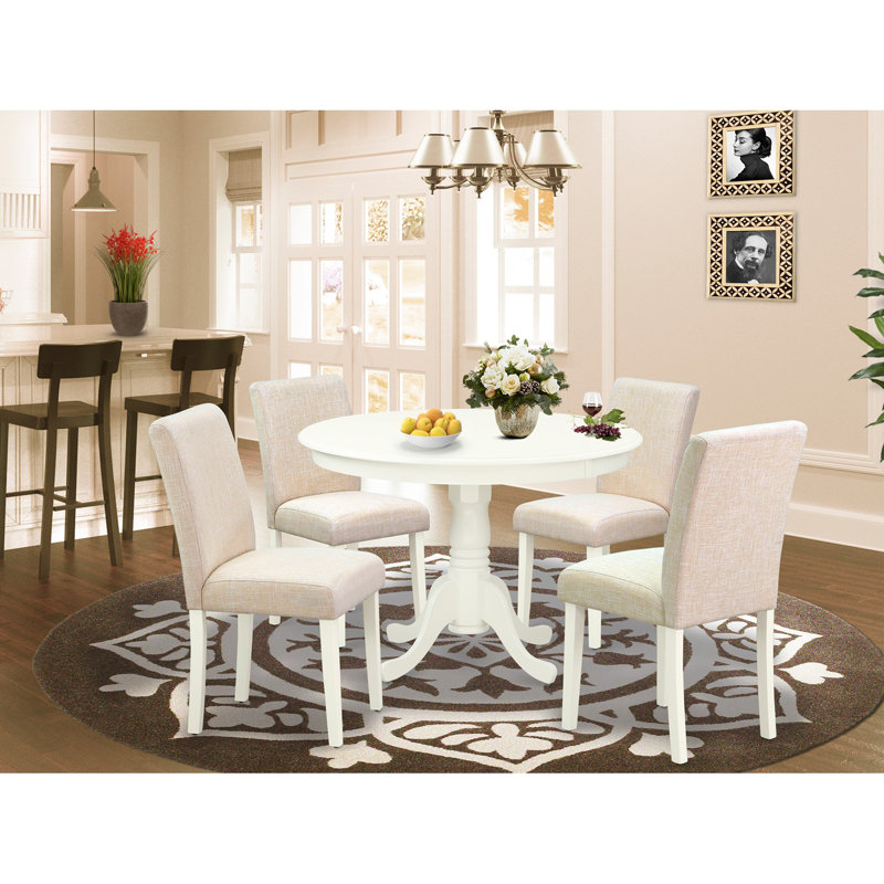 L'ensemble de mobilier de salle à manger 5 pièces comprend une table de salle à manger ronde avec piédestal et 4 chaises rembourrées en tissu de lin beige clair, 42 x 42 pouces, lin blanc