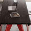 Bureau rectangulaire moderne, durable et multifonctionnel-479782673