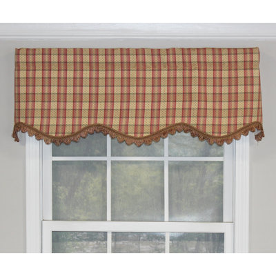 Crossnore Cotton Plaid Scalloped Window Valance