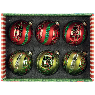 Mistletoe Twist Ornament, 4 Inches