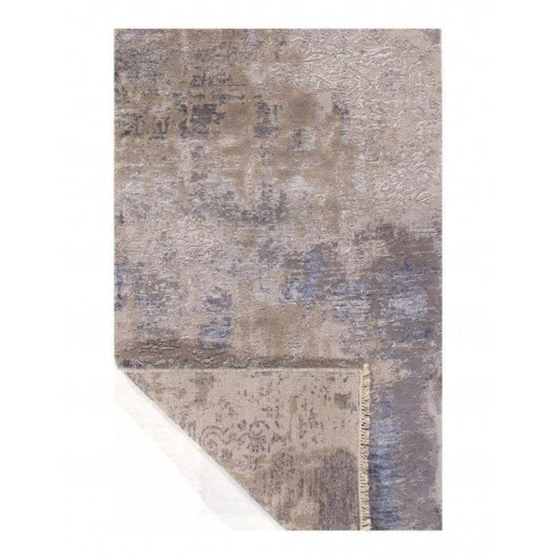 Area Rug in Gray