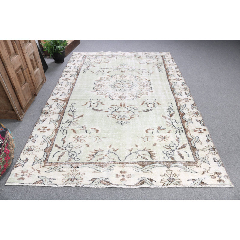 Grand tapis turc Oushak de teinte verte agréable, idéal pour les salons sophistiqués et les espaces repas