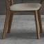 Ensemble simple de table de salle à manger et de chaises-106679113