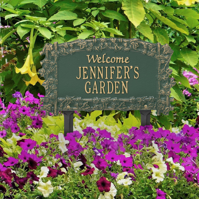 Ivy Trellis Welcome Personalized Garden Sign, Green/Gold