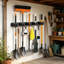 Support mural robuste en acier inoxydable pour porte-balais avec 5 supports et 4 crochets - Rangement pour garage et buanderie auto-adhésif ou à visser pour balais, vadrouilles et outils