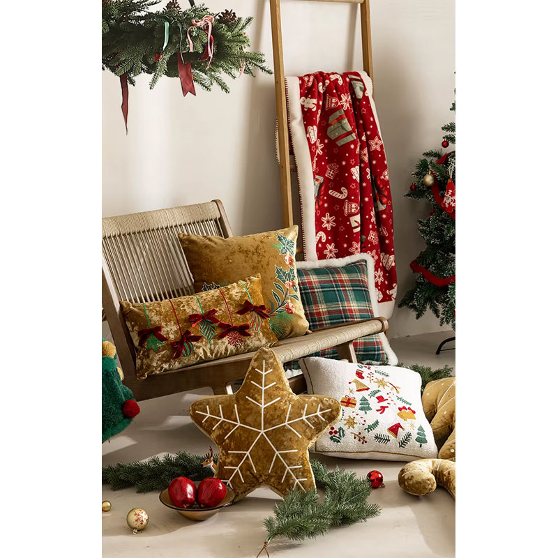 Coussin décoratif brodé en velours doré 18 po x 18 po, Floral doré, Carré 18 po