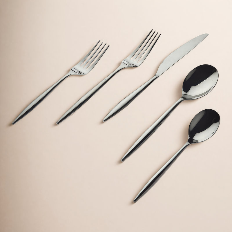 Ensemble de couverts 20 pièces en acier inoxydable Milano 18/10, service pour 4, Acier inoxydable miroitant
