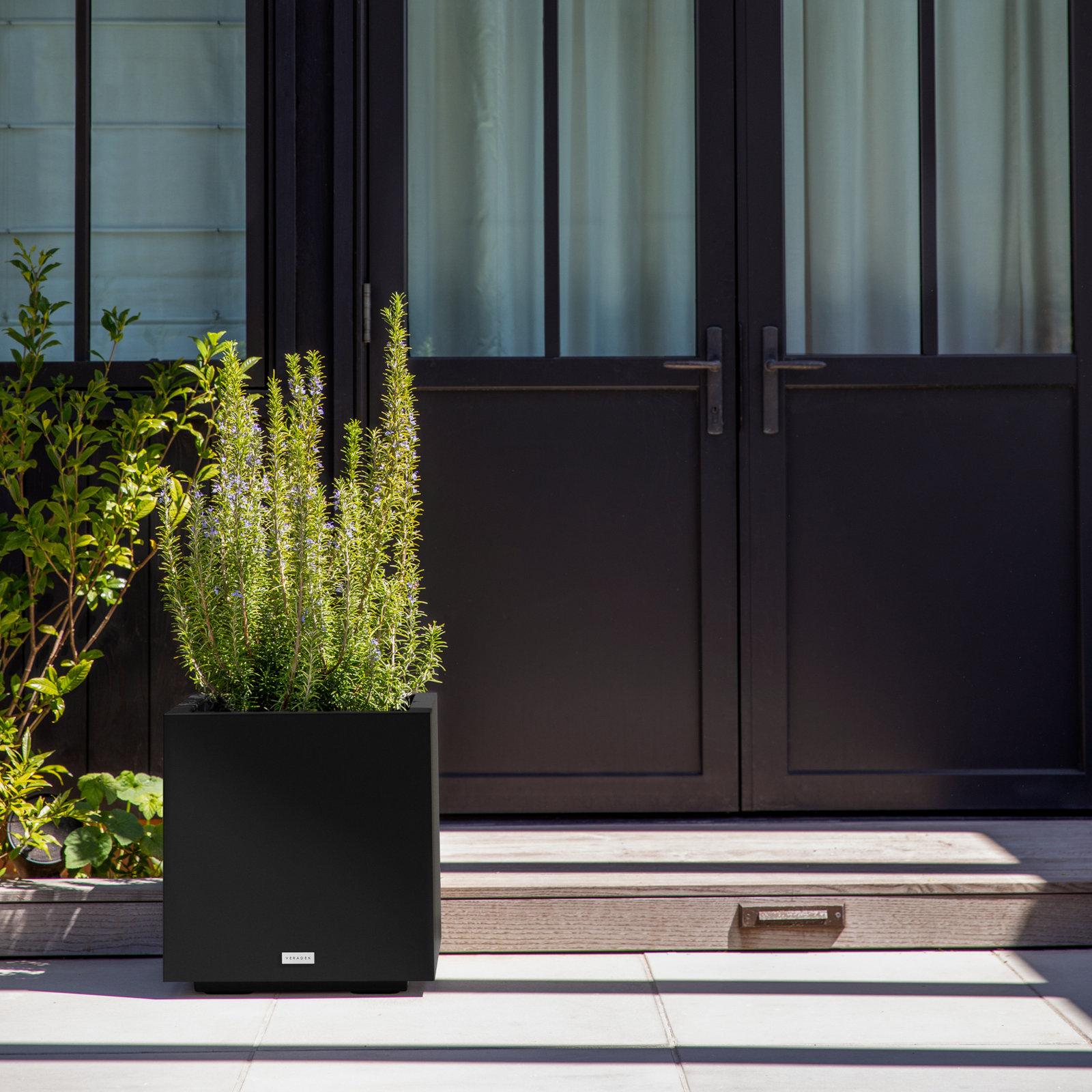 21" Planter Box, 18.25" H x 17" W x 17" D, Black