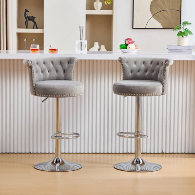 Ensemble de 2 tabourets de bar en velours, tabourets pivotants réglables avec pieds en métal plaqué argent, têtes de clou chromées, chaise à hauteur de comptoir pour la cuisine, la salle à manger