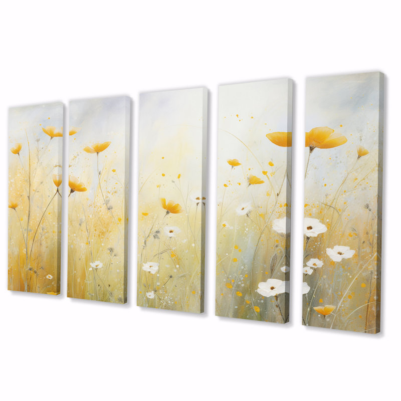«Meadow Blooming Yellow Poppy Flowers III - Poppies», reproduction d'art sur toile - 5 panneaux égaux