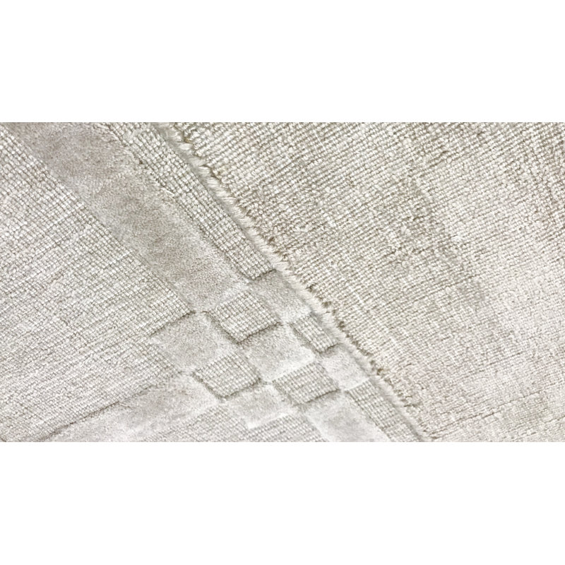 Wool Geometric Area Rug in Beige, Rectangle 4'2" x 6'2"