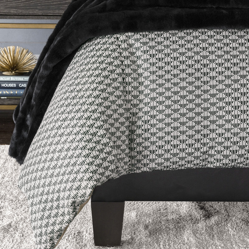 Zac Comforter, Full / Double Comforter