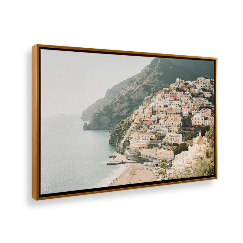 Impression sur toile tendue Seaside Sanctuary, H 32,75 po x l 48,75 po x P 1,75 po, Cadre flottant or poli