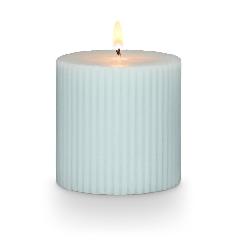 ILLUME Beautifully Done Medium Fragranced Pillar Candle, Blackberry Absinthe, Fresh Sea Salt, Small
