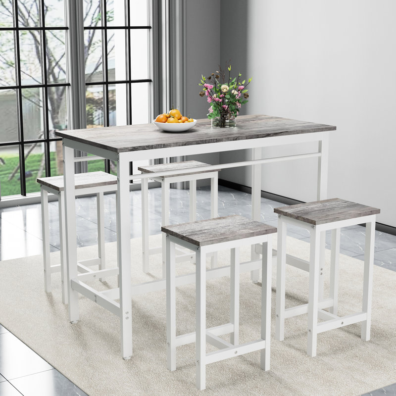 Ensemble table et tabourets de bar 5 pièces, structure en métal, chêne blanc, idéal pour un café avec une finition blanche, convient pour un petit-déjeuner ou un espace de travail.