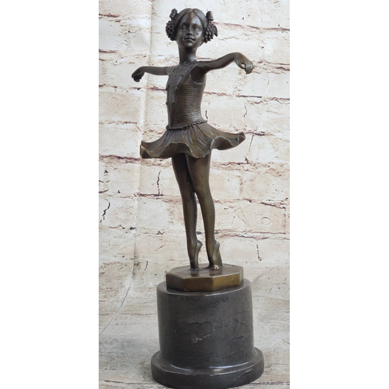 Figurines et sculptures Saema