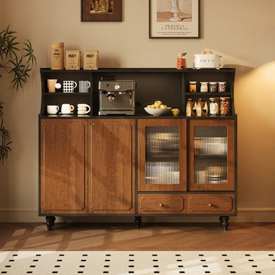 Buffet en noyer massif et bois manufacturé