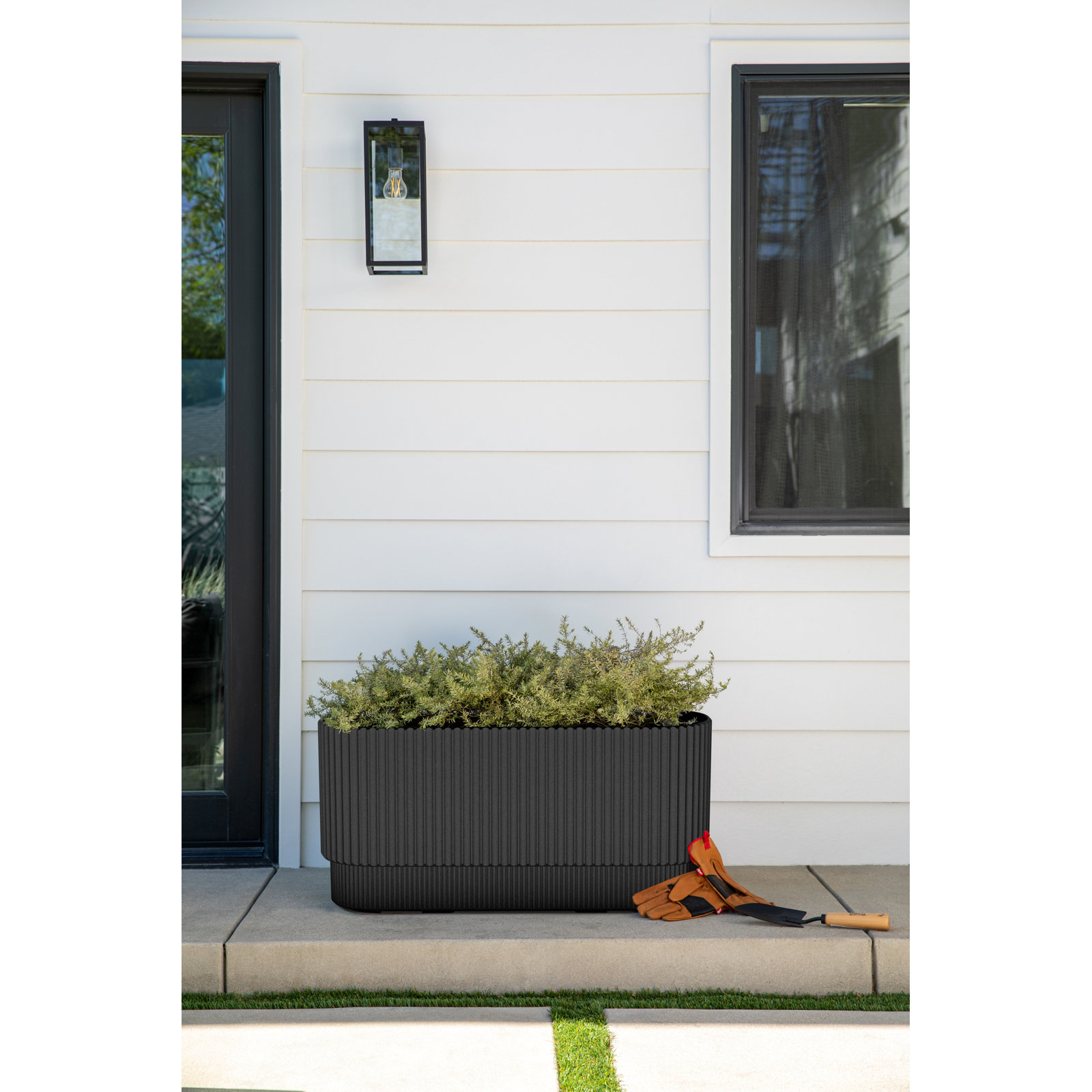 Demi Long Planter, Black, 2