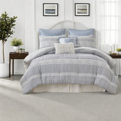 Elegant Queen Jacquard Bedding Sets In Polyester For Cozy Bedrooms