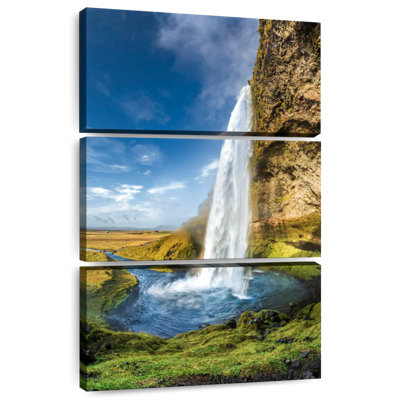 Alvord Seljalandsfoss In Summer