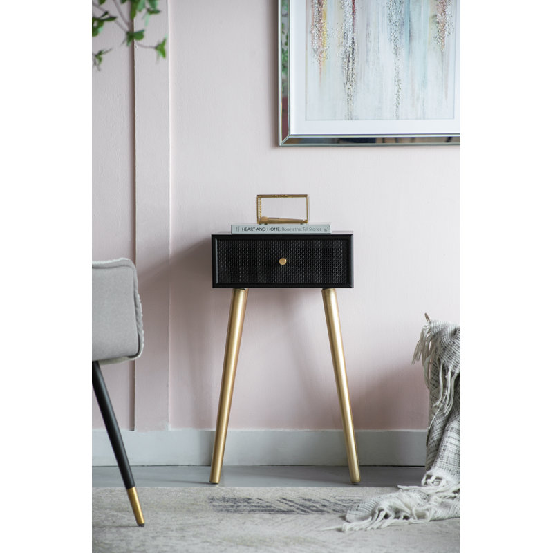 Weddell 15.7'' W Nightstand, Golden/Black