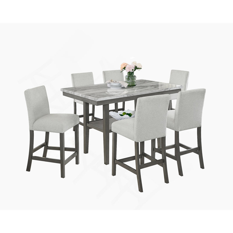 Ensemble de salle à manger 7 pièces 60 po à hauteur de comptoir en faux marbre gris avec tablette de rangement et chaises rembourrées gris clair