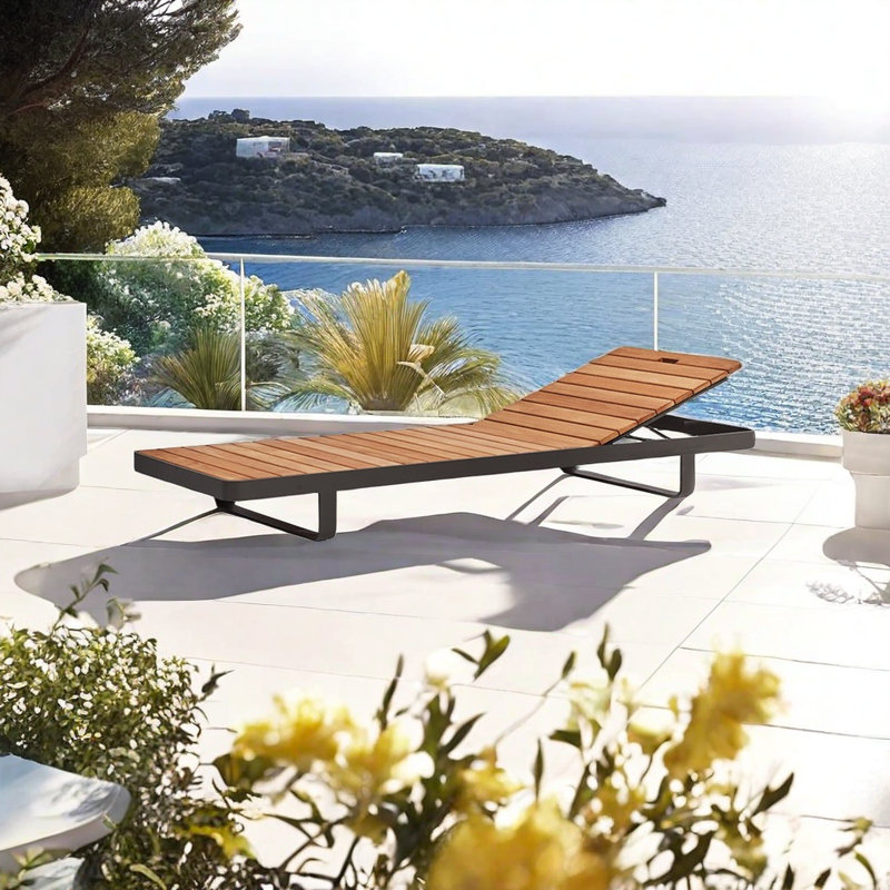 Chaise longue d'extérieur en teck