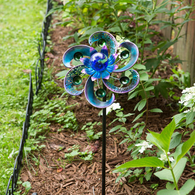 Weather Resistant Metal Plants & Flowers Rotator