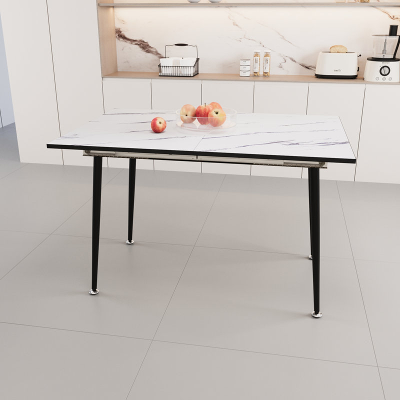Table de salle à manger extensible de 47 po à 63 po, semblable au marbre blanc, industrielle moderne pour la cuisine et les taches, avec pieds en métal effilés noirs - marbre extensible rayonnant