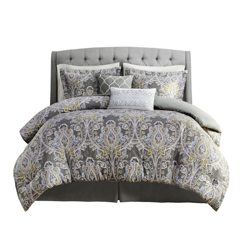 Édredon gris très grand avec 6 coussins décoratifs en jupe de lit