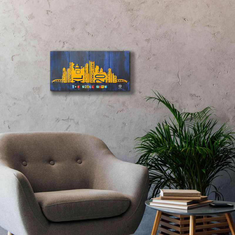 «Pittsburgh Skyline Licence Art» par Design Turnpike, H 12 po x l 24 po x P 0,75 po