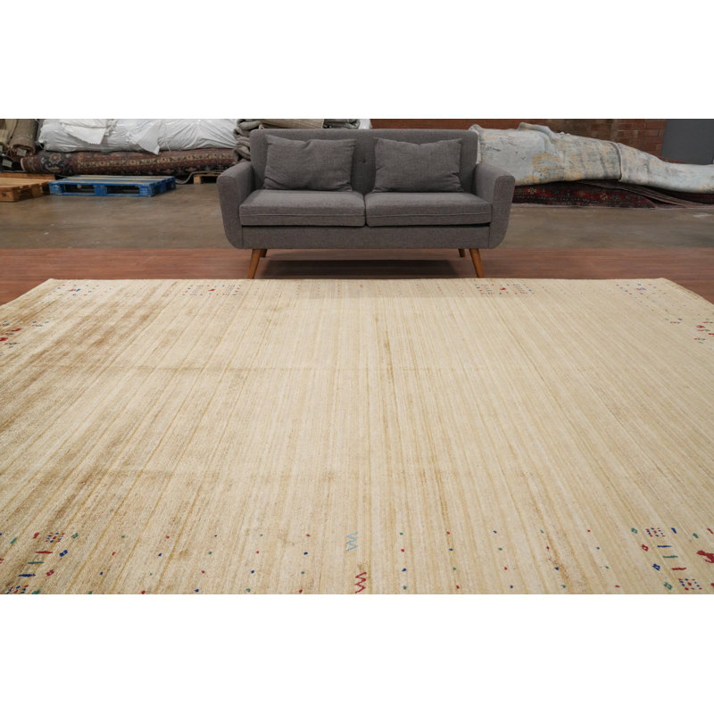 Tapis élégant de style Gabbeh minimaliste 9 x 12 avec des accents tribaux subtils