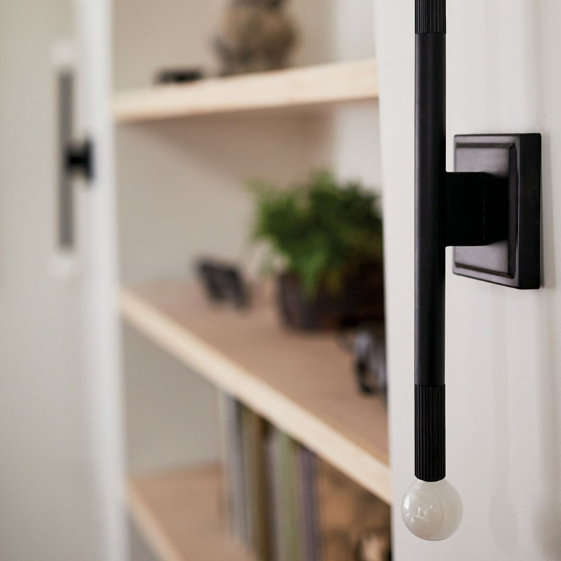 Armed Sconce, Black