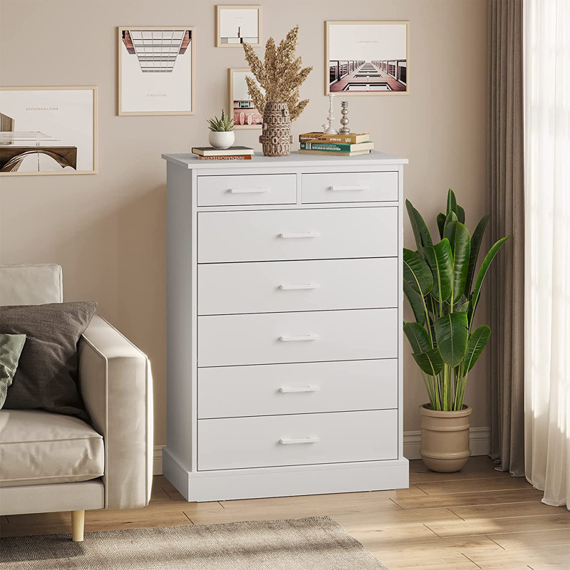 27.6'' W 7 - Drawer Dresser, White