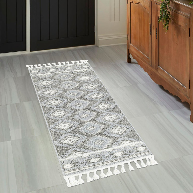Jerris Geometric Indoor Rug, Runner 2' x 4'1"